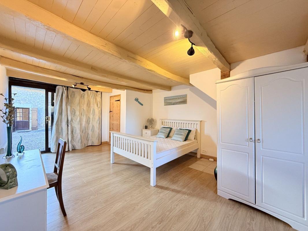 4 bedroom maison in Grassac, Charente, France