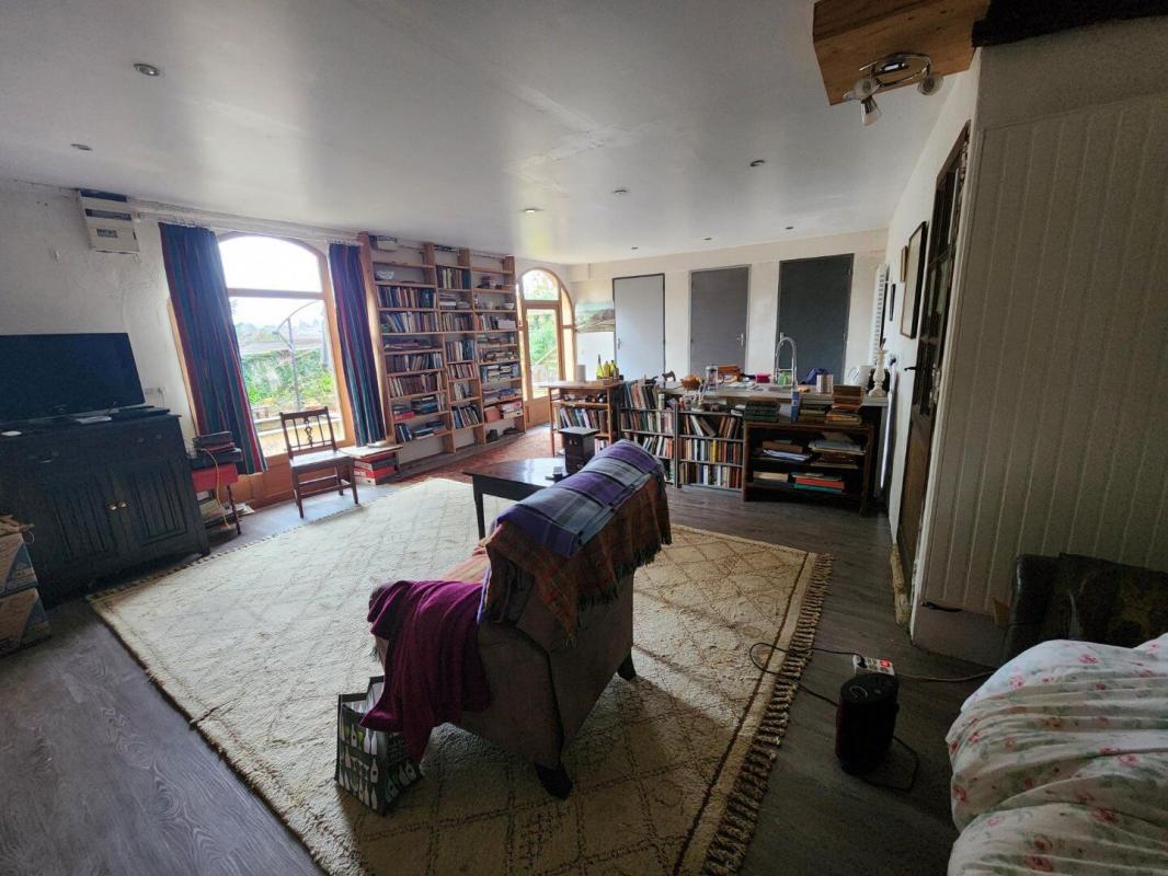 6 bedroom maison in Confolens, Charente, France