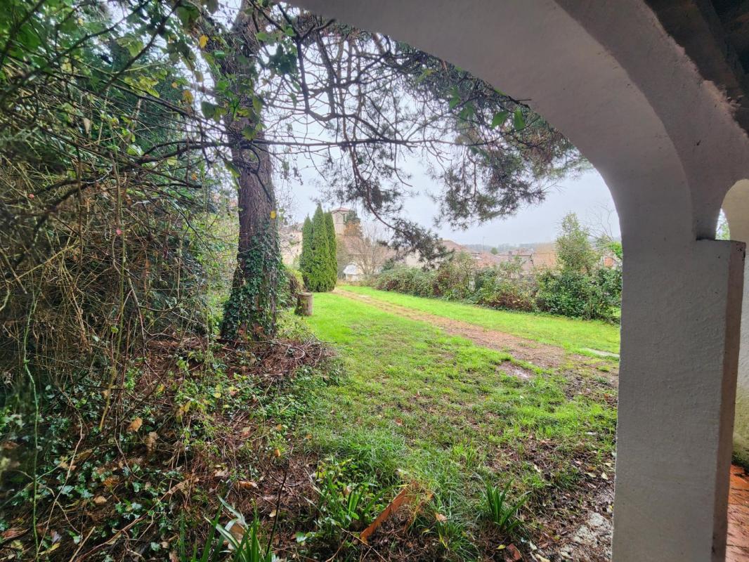 6 bedroom maison in Confolens, Charente, France