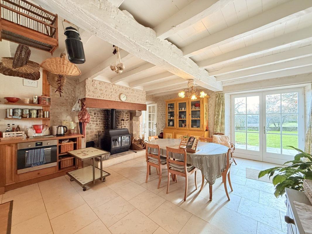 3 bedroom maison in Brossac, Charente, France