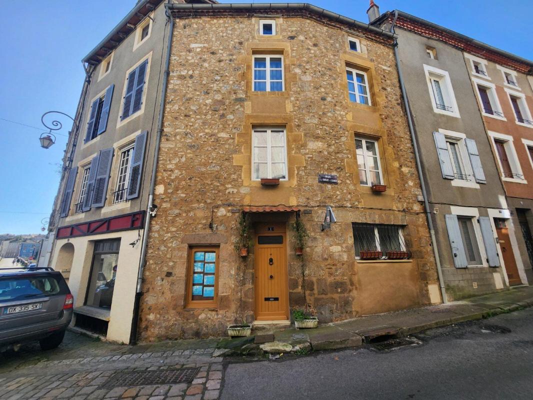 1 bedroom maison jumelee in Confolens, Charente, France