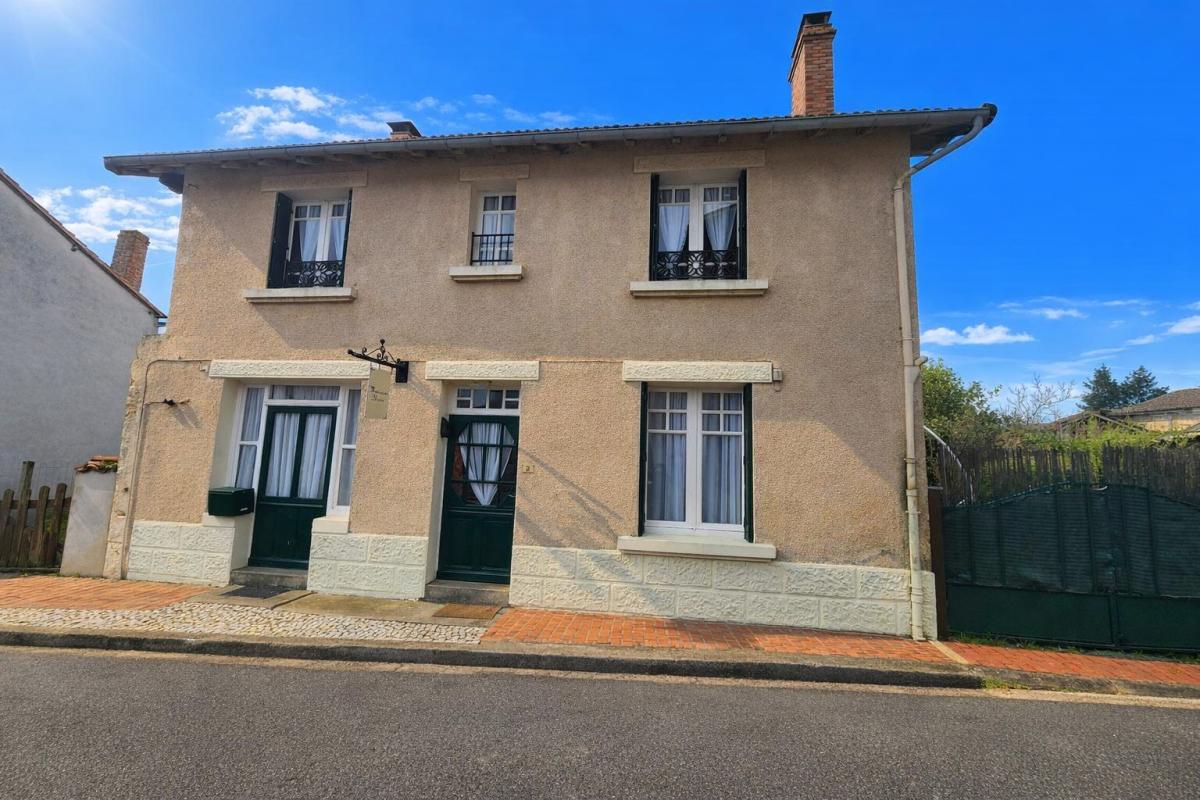 3 bedroom maison in Abzac, Charente, France