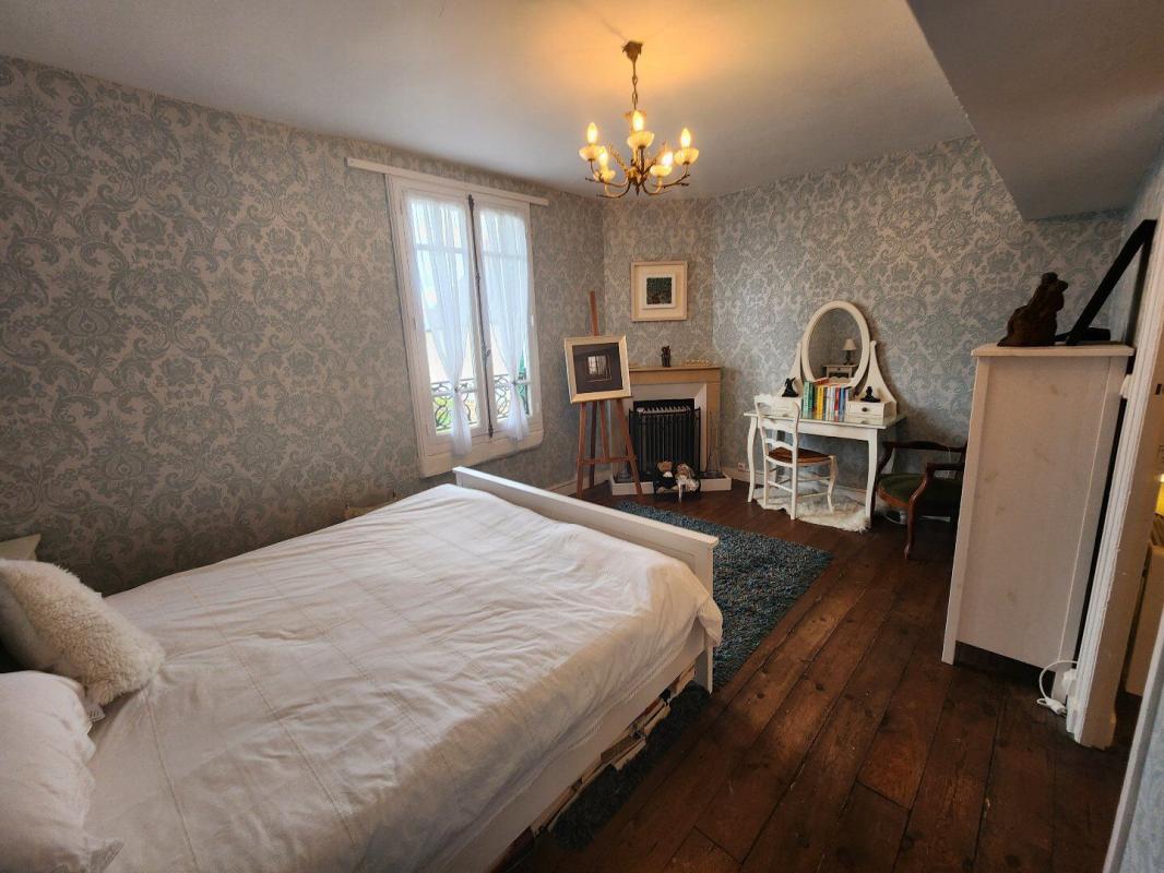 3 bedroom maison in Abzac, Charente, France