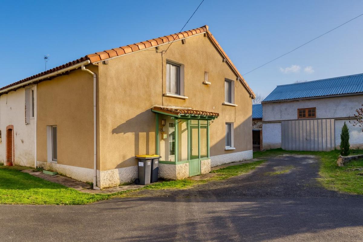 4 bedroom propriete in Asnieres Sur Blour, Vienne, France
