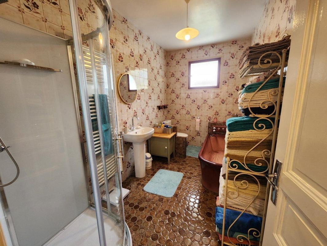 4 bedroom maison in Alloue, Charente, France