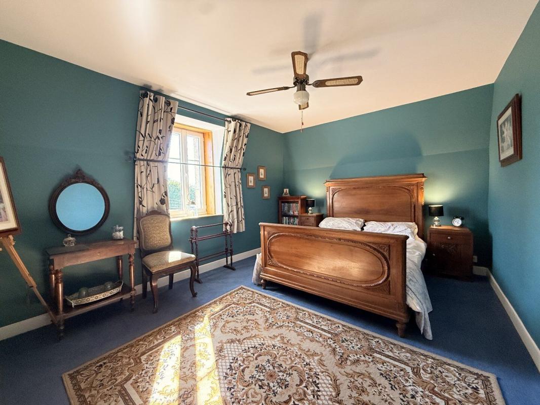 14 bedroom maison in Piegut Pluviers, Dordogne, France