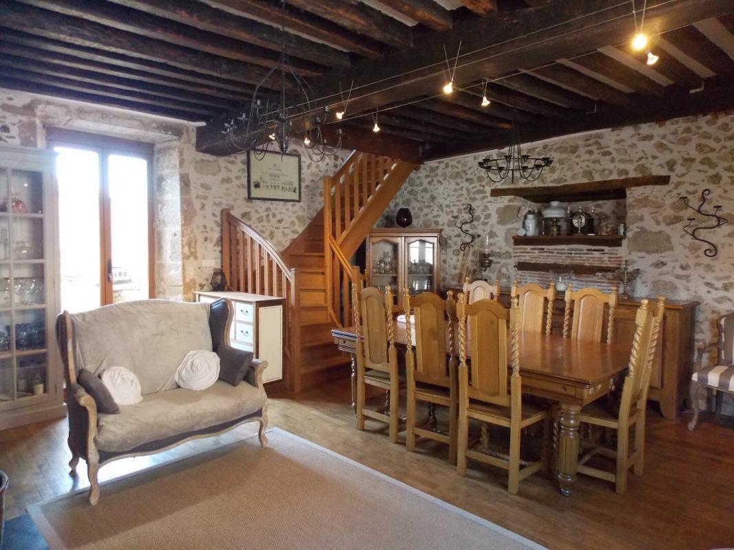 4 bedroom maison de ville in Rochechouart, Haute-Vienne, France