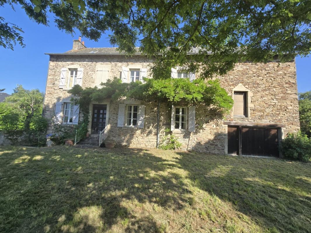 4 bedroom maison in Pradinas, Aveyron, France