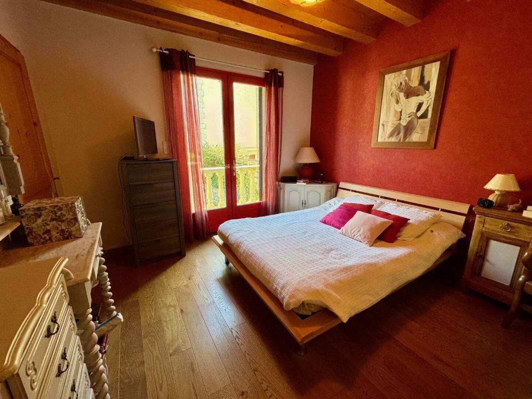 6 bedroom maison traditionnelle in Entraygues Sur Truyere, Aveyron, France