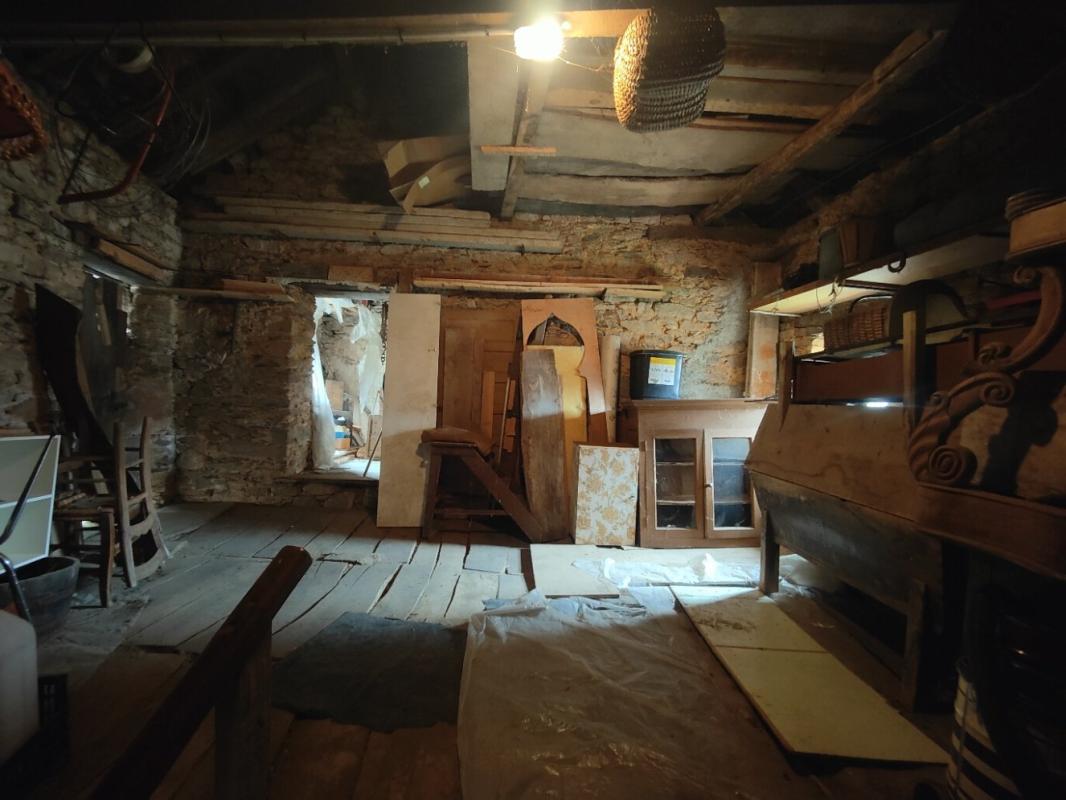 2 bedroom maison a renover in Calmont, Aveyron, France