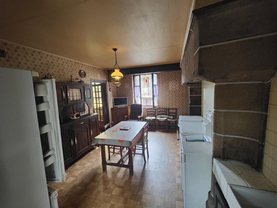2 bedroom maison a renover in Calmont, Aveyron, France