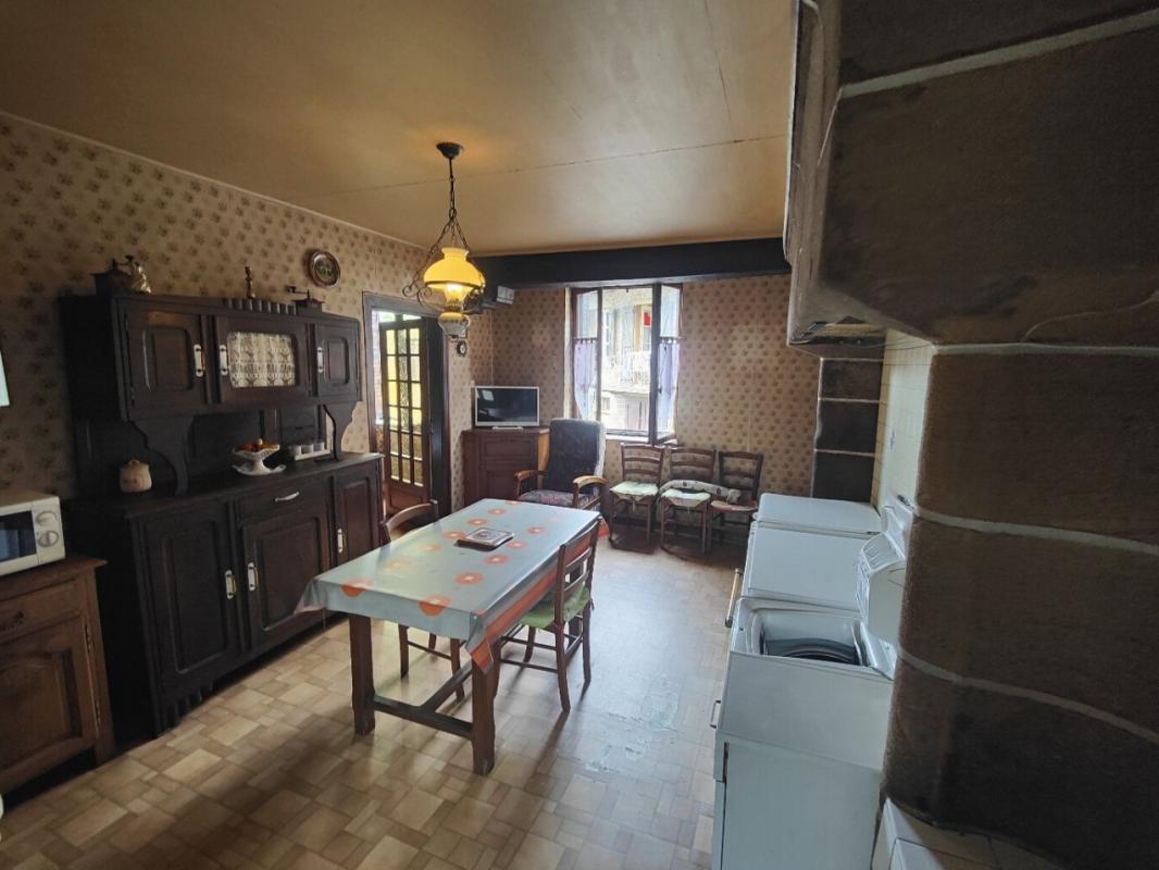 2 bedroom maison a renover in Calmont, Aveyron, France