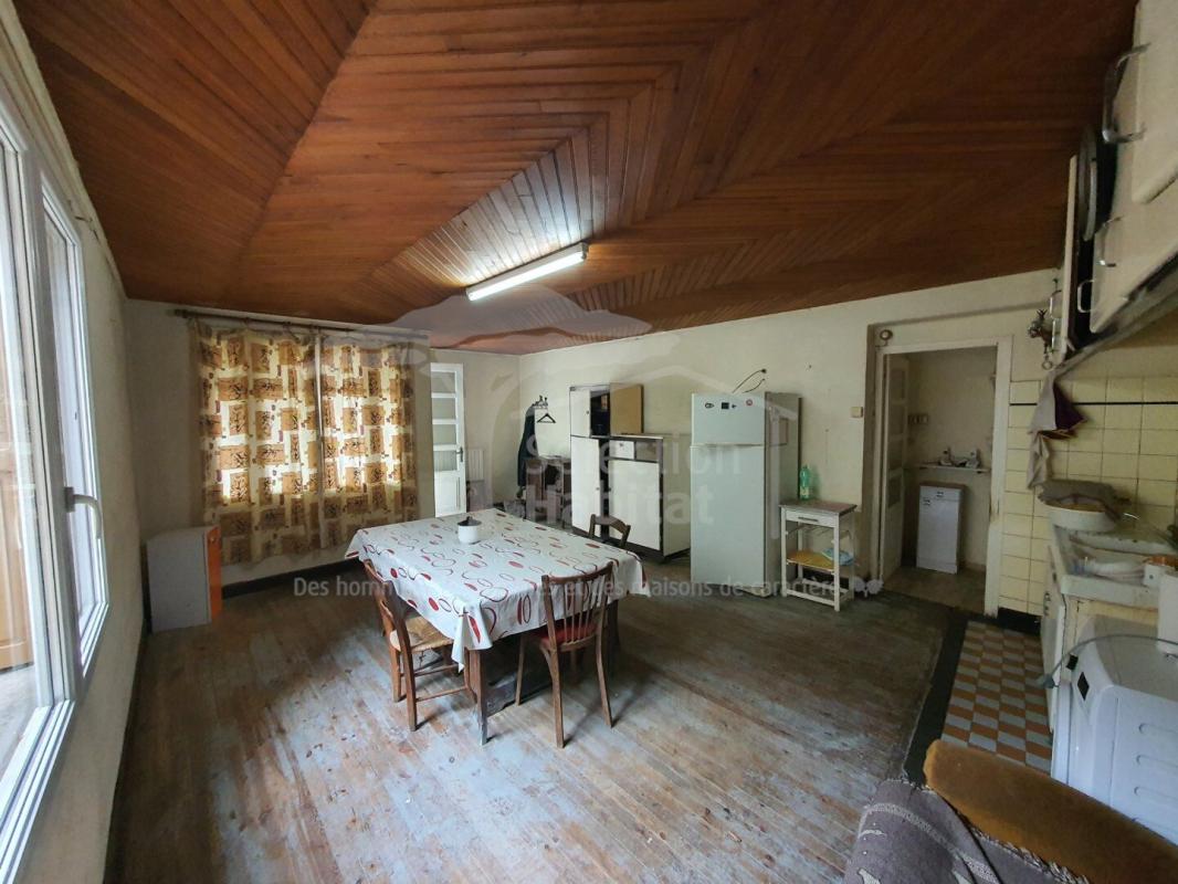 4 bedroom maison de village in Pradinas, Aveyron, France