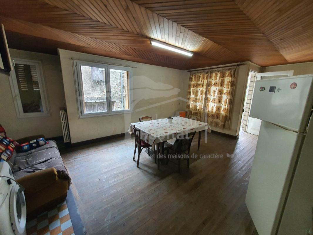 4 bedroom maison de village in Pradinas, Aveyron, France