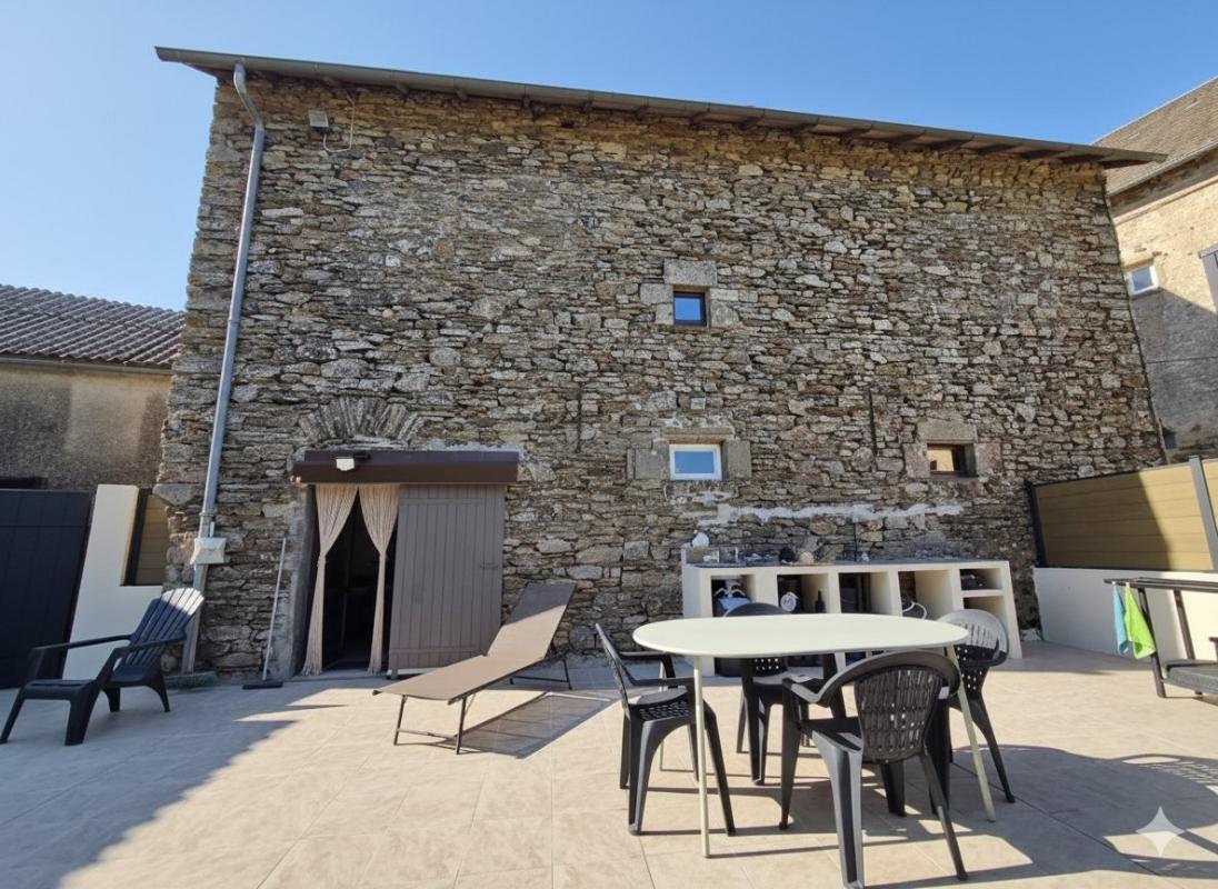 2 bedroom maison en pierres in Alrance, Aveyron, France