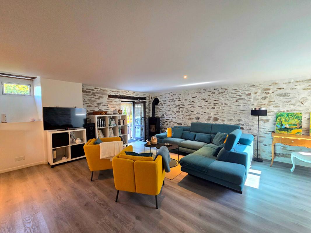 2 bedroom maison en pierres in Alrance, Aveyron, France