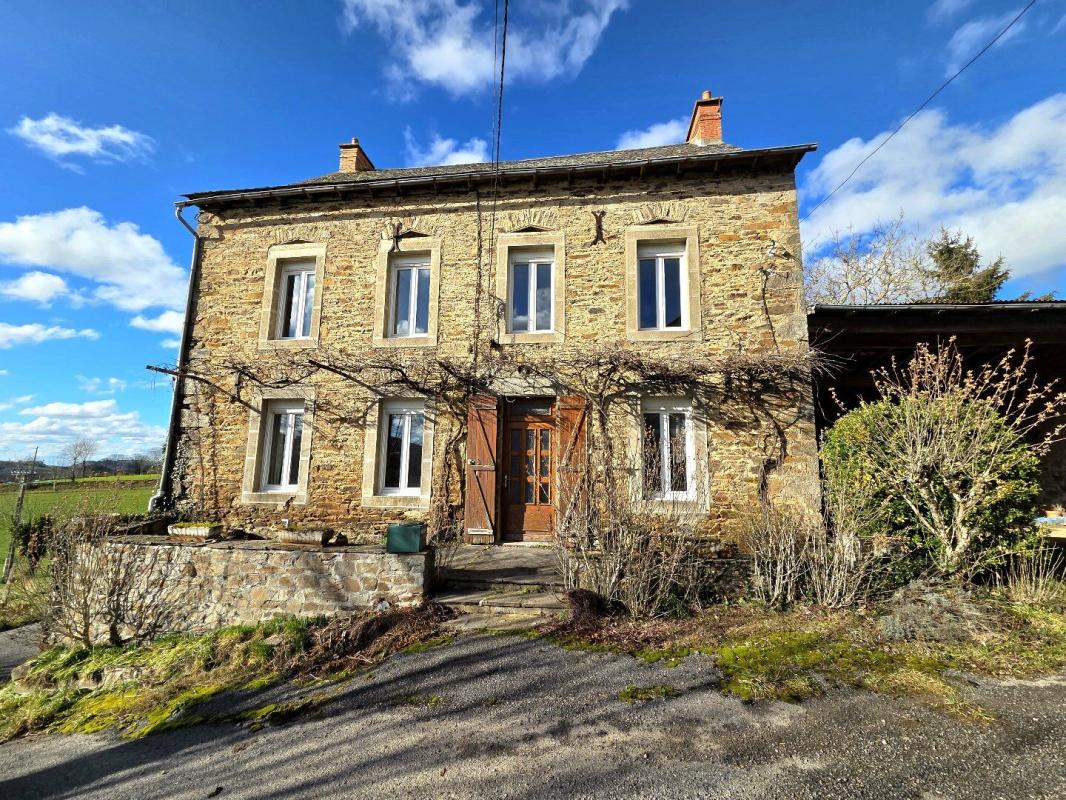 6 bedroom corps de ferme in Colombies, Aveyron, France