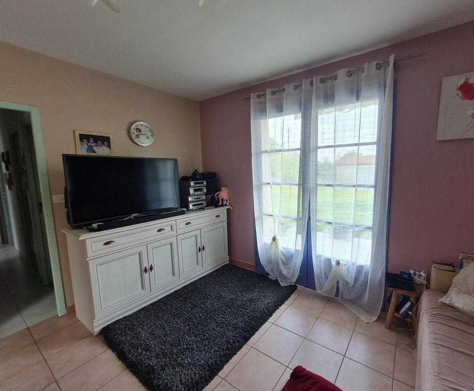 3 bedroom maison recente in Lectoure, Gers, France