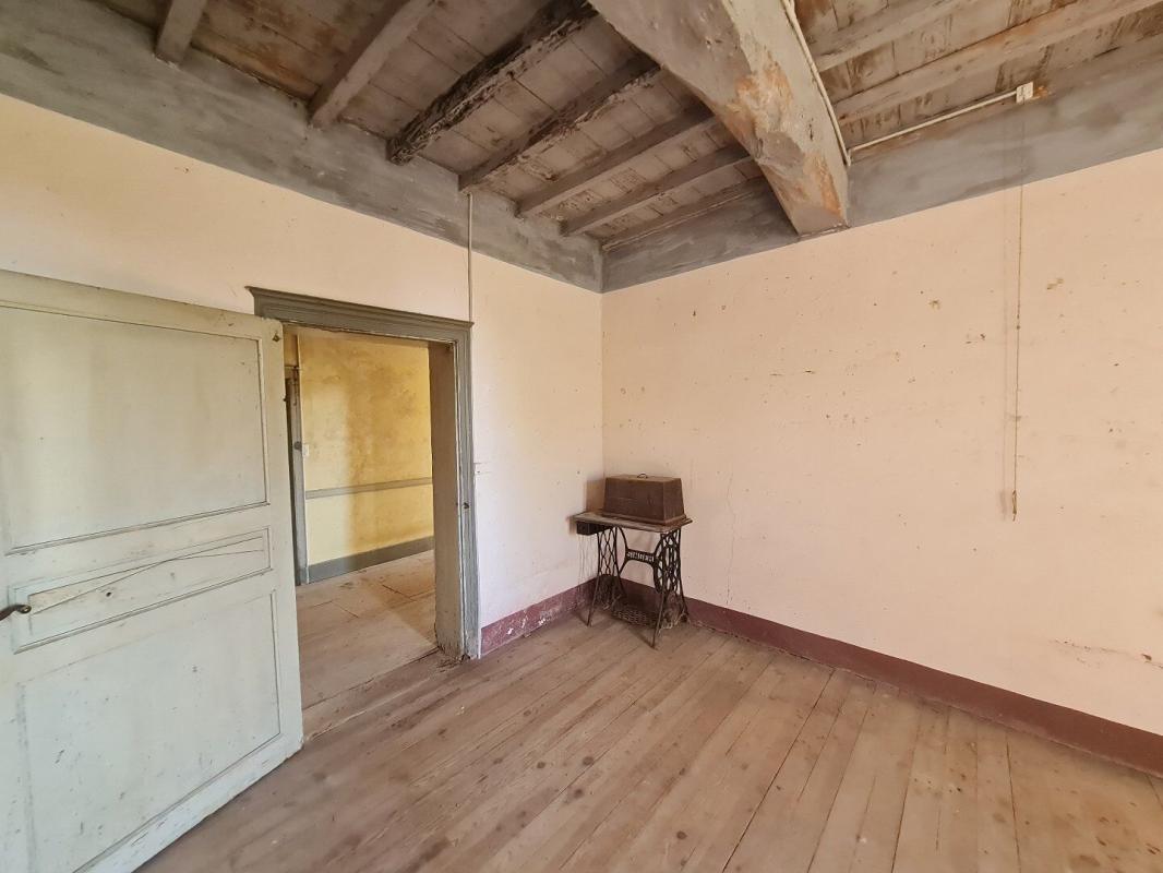 3 bedroom maison a renover in Lectoure, Gers, France