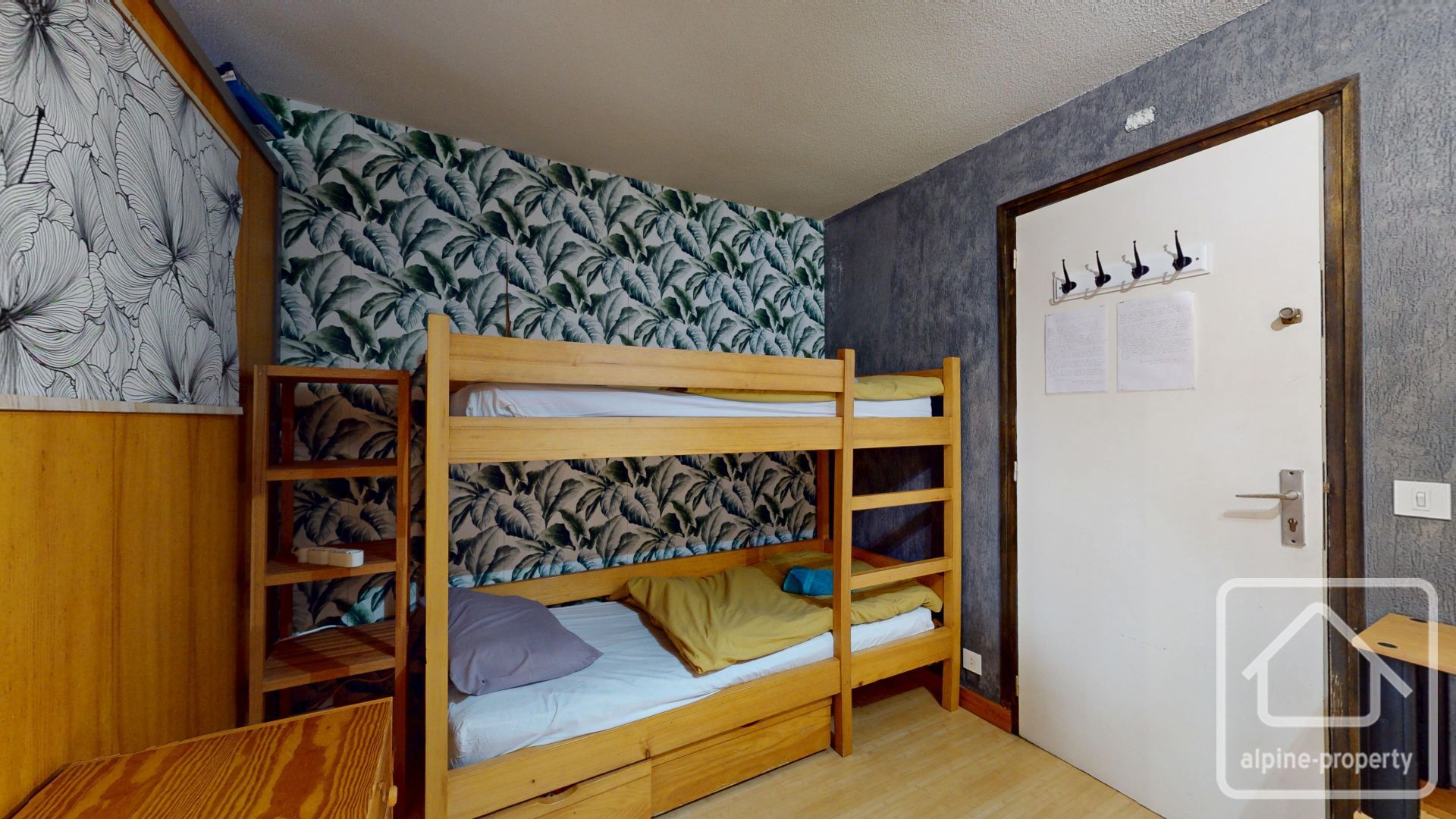 Studio Apartment In The Roc D’Enfer Resort. – RELAISS37