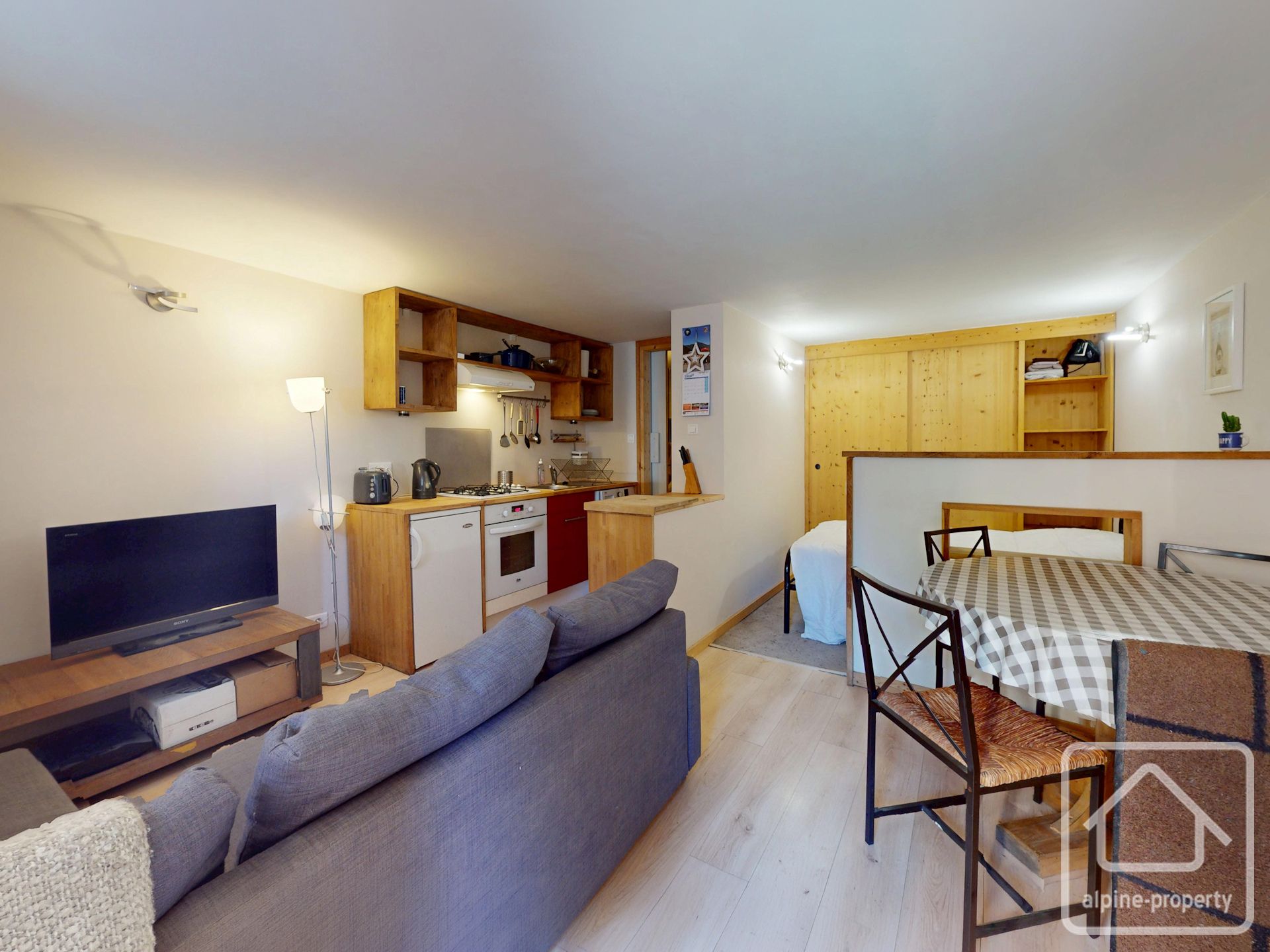 Rare For Sale- Well Maintained Studio Apartment Which Is Just A 20 Minute Walk To The Centre Of The Village. – ABBAYE