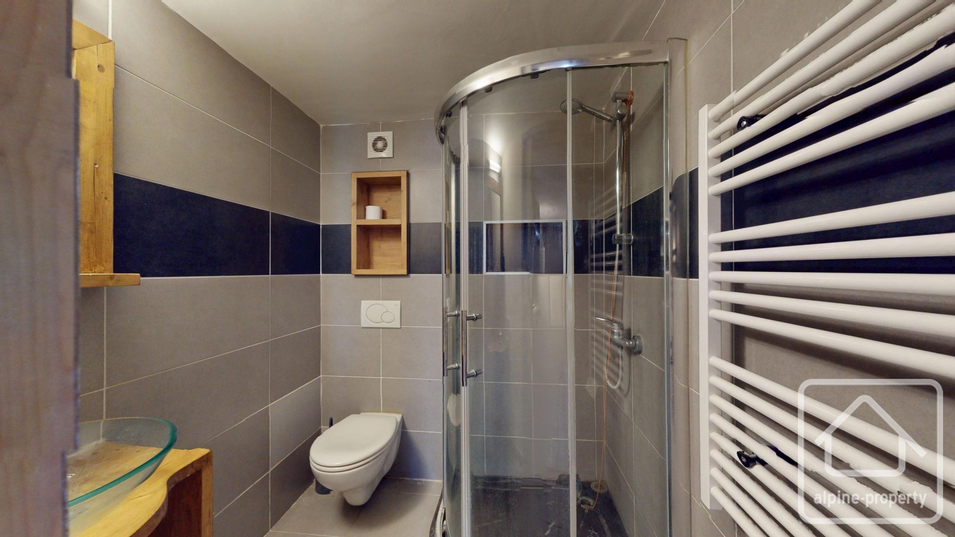 Rare For Sale- Well Maintained Studio Apartment Which Is Just A 20 Minute Walk To The Centre Of The Village. – ABBAYE