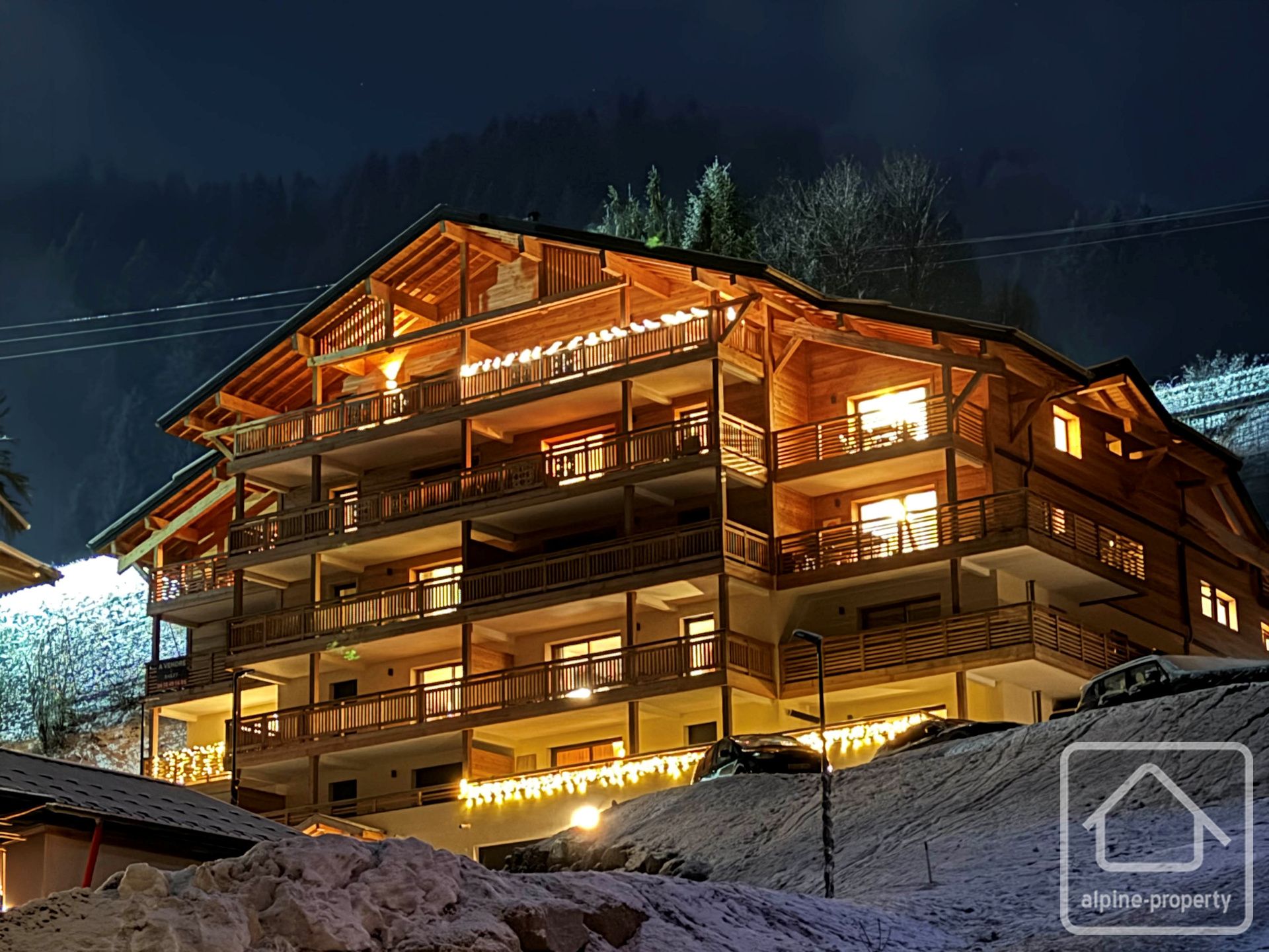 Snow Roc Pentouse Apartment On The Pistes In The Roc D’Enfer Resort – SNOWROC