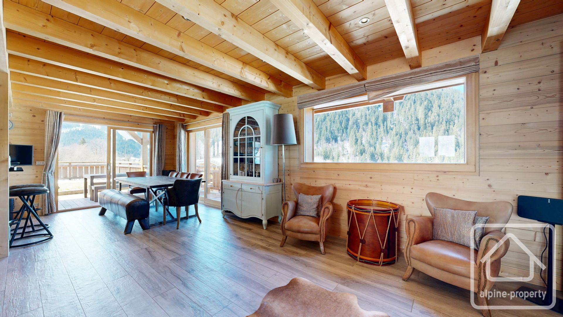 Contemporary Alpine Living In The Heart Of Châtel – CHLTBECHIGNE