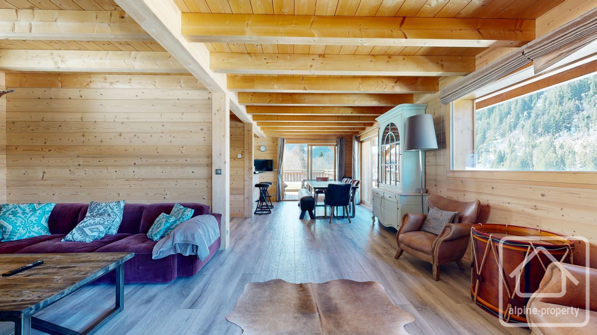 Contemporary Alpine Living In The Heart Of Châtel – CHLTBECHIGNE