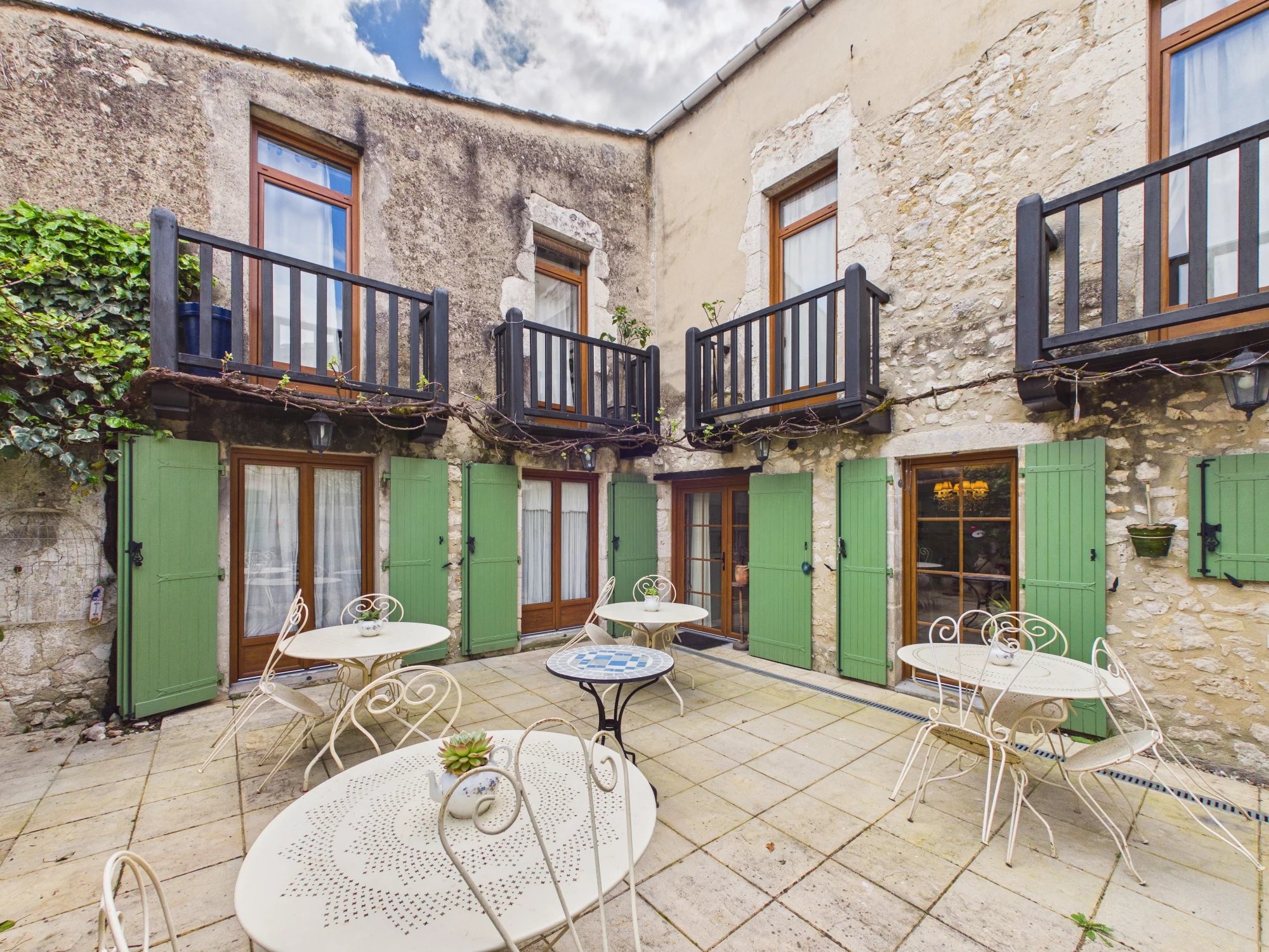 Fabulous townhouse in the heart of Eymet,  – France – BVI84044