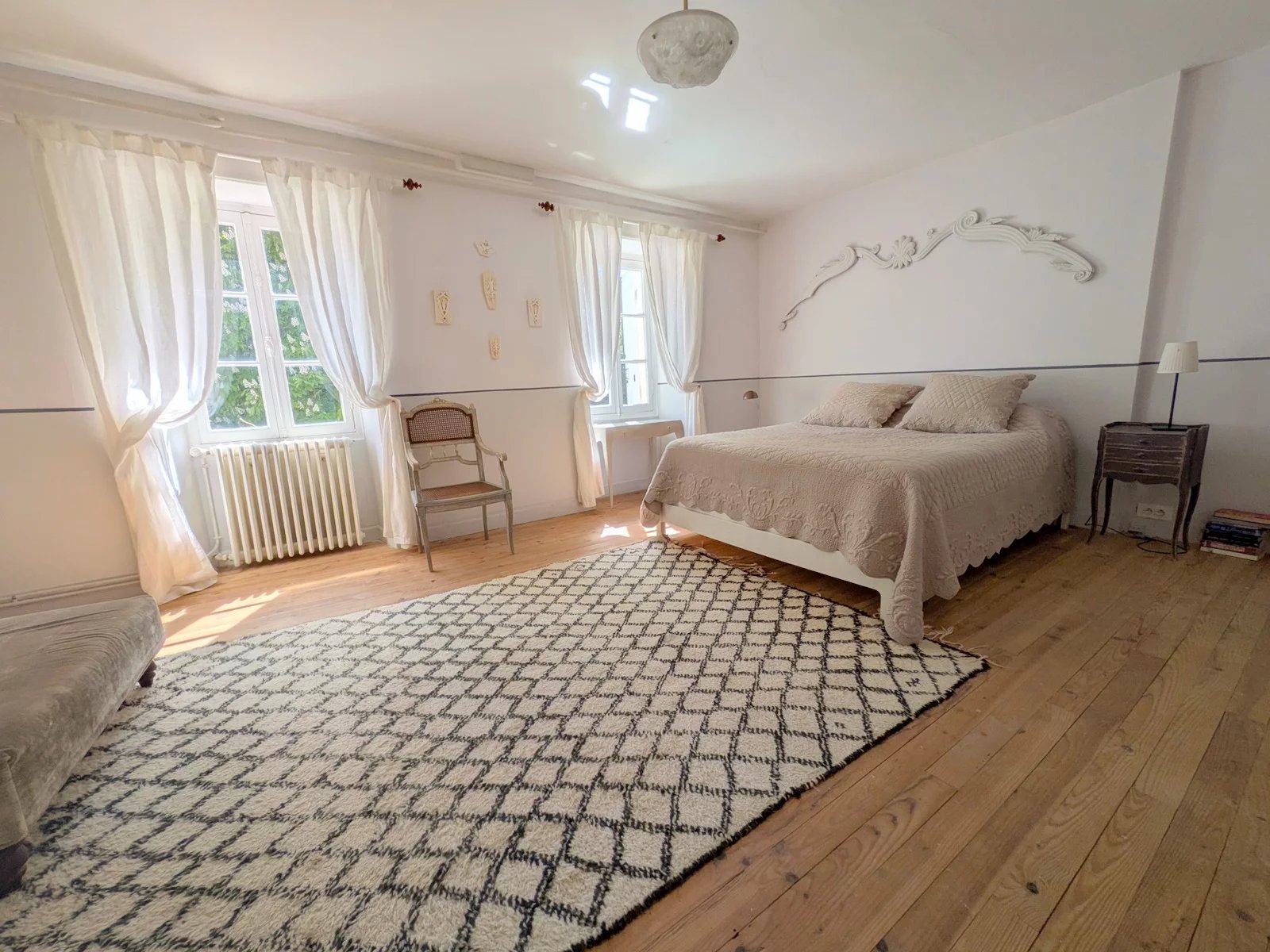 Paradise! 7 bed former mill with natural swimming pool close to Cognac., Poitou-Charentes – France – BVI85420