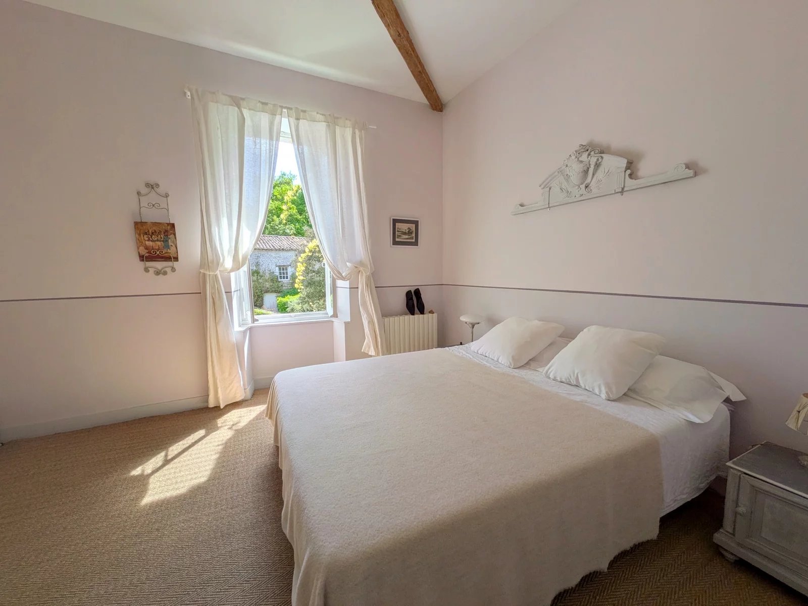 Paradise! 7 bed former mill with natural swimming pool close to Cognac., Poitou-Charentes – France – BVI85420