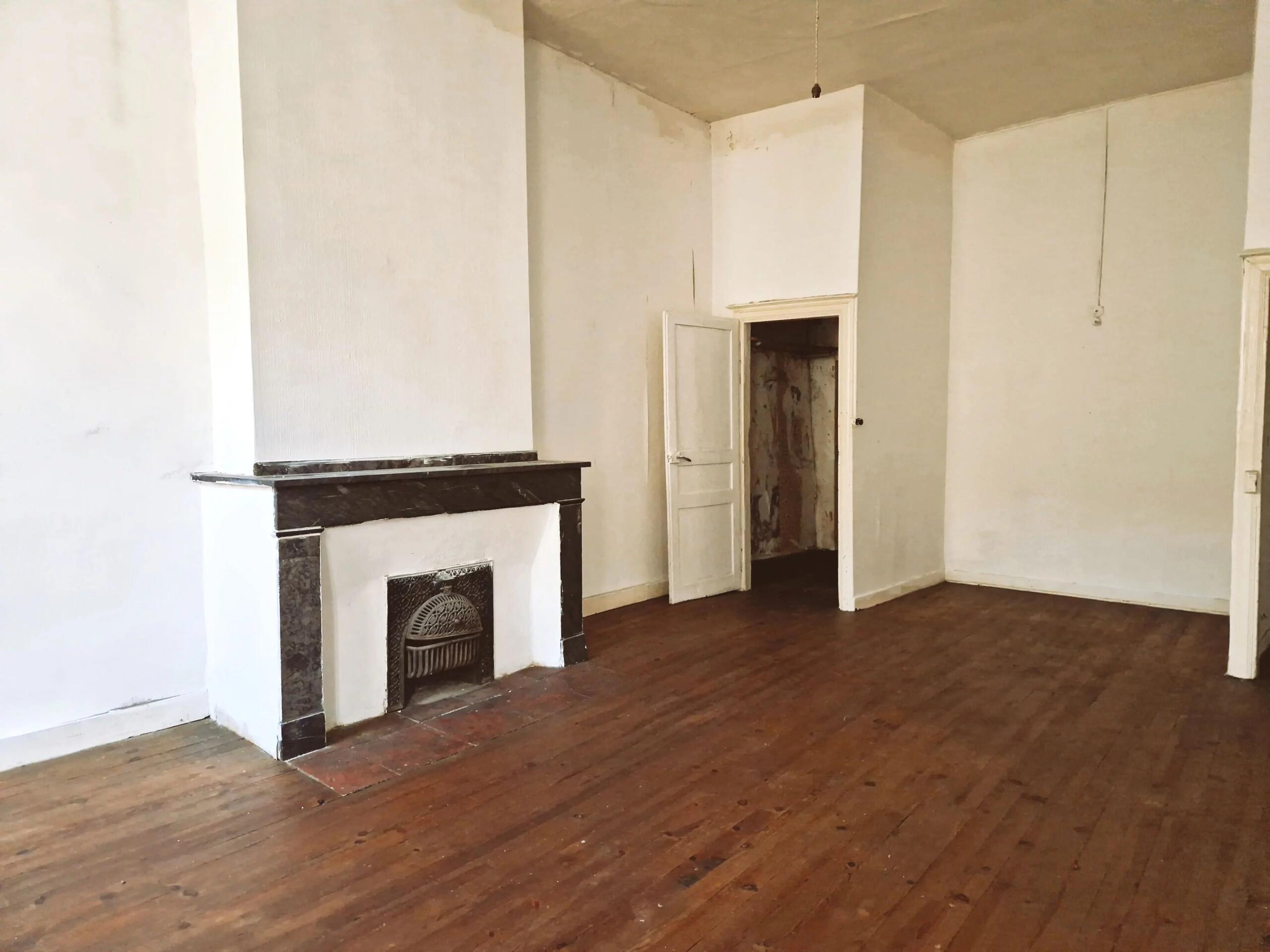 Renovation project in the Heart of Villefranche-de-Rouergue,  – France – BVI84496