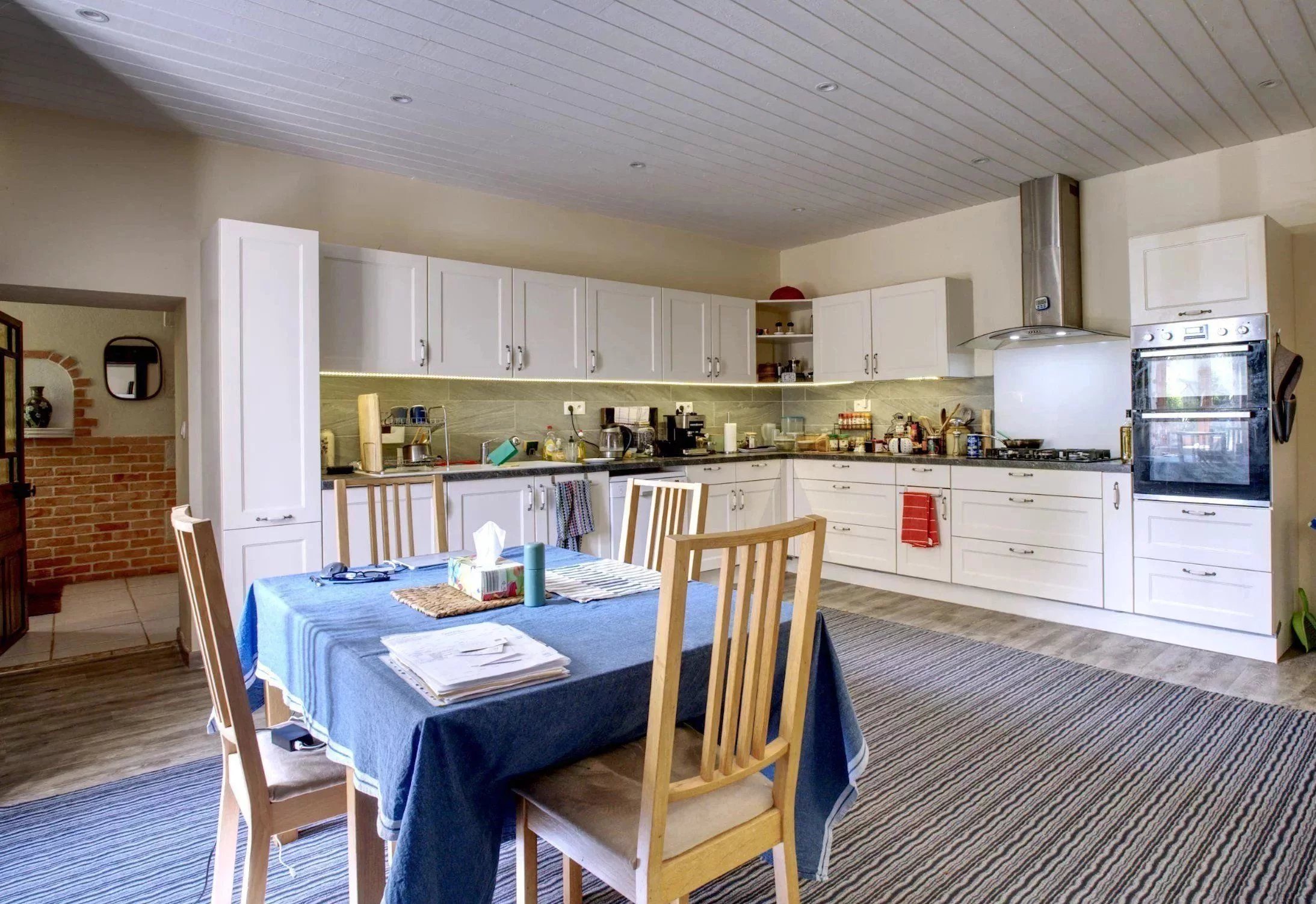Charming 4-bedroom property in a quiet lovely setting, above ground pool,  – France – BVI85309