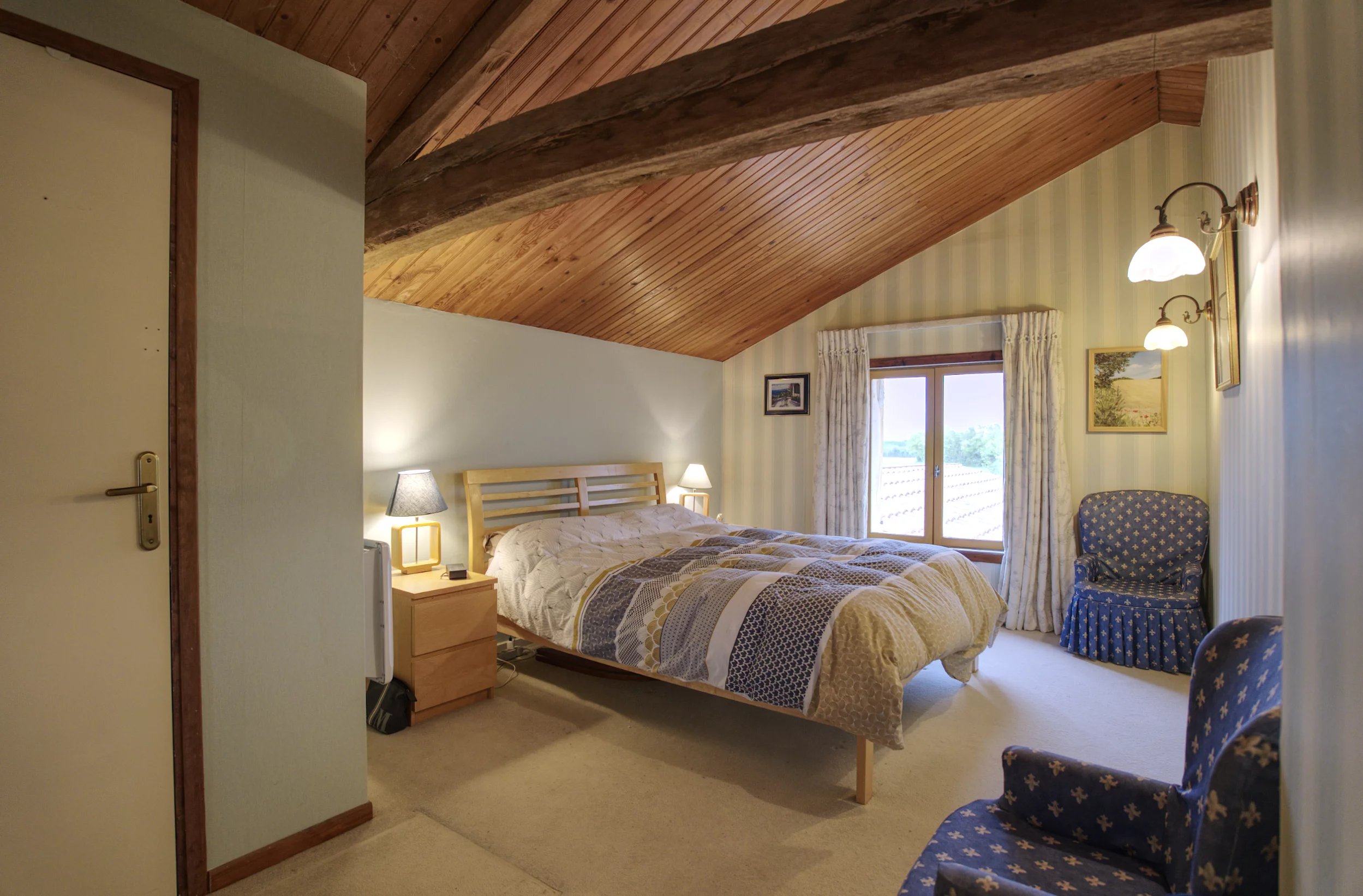 Charming 4-bedroom property in a quiet lovely setting, above ground pool,  – France – BVI85309