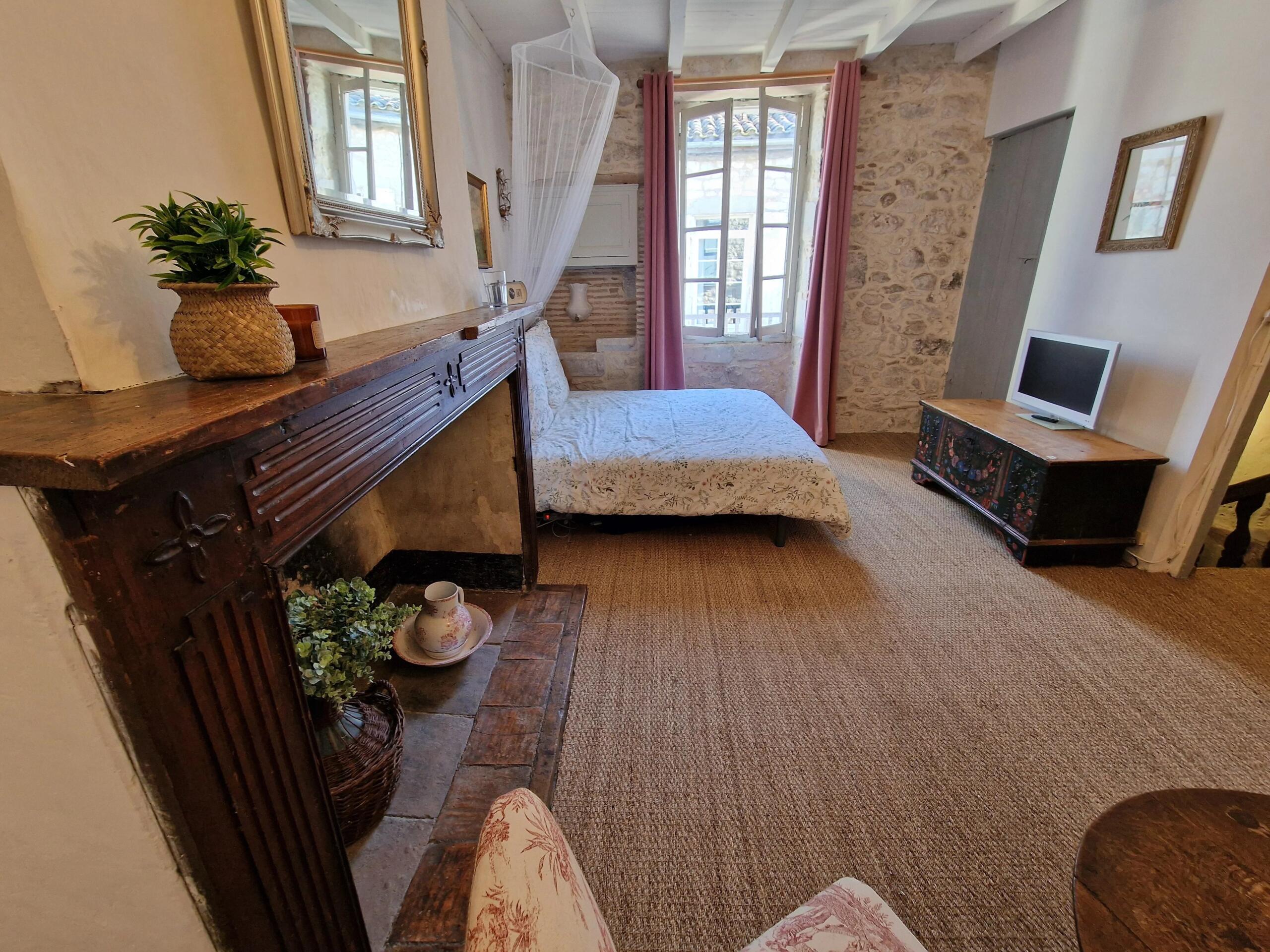 Charming village house with roof terrace and stunning views,  – France – BVI85510