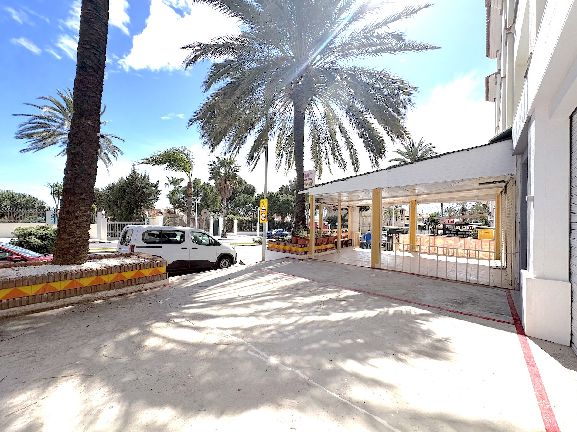 Commercial Premises in Benalmadena, Malaga, Spain – 428-05332P