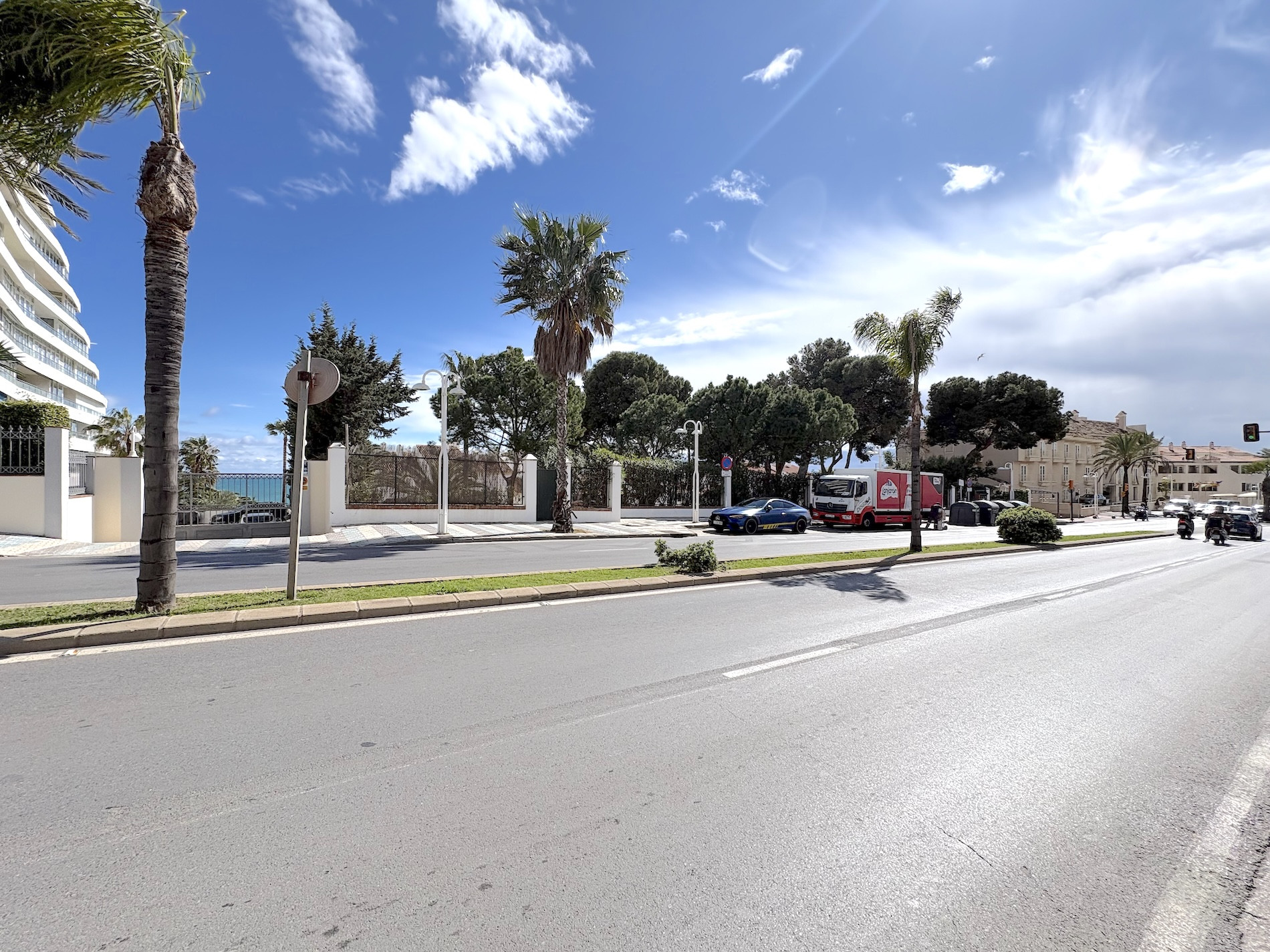 Commercial Premises in Benalmadena, Malaga, Spain – 428-05332P