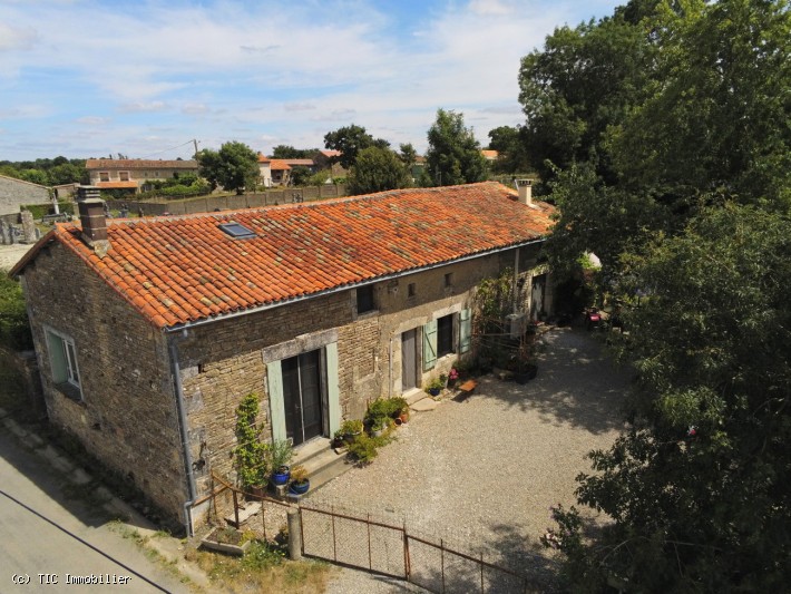 3 bedroom House in Villefagnan, France – r7479