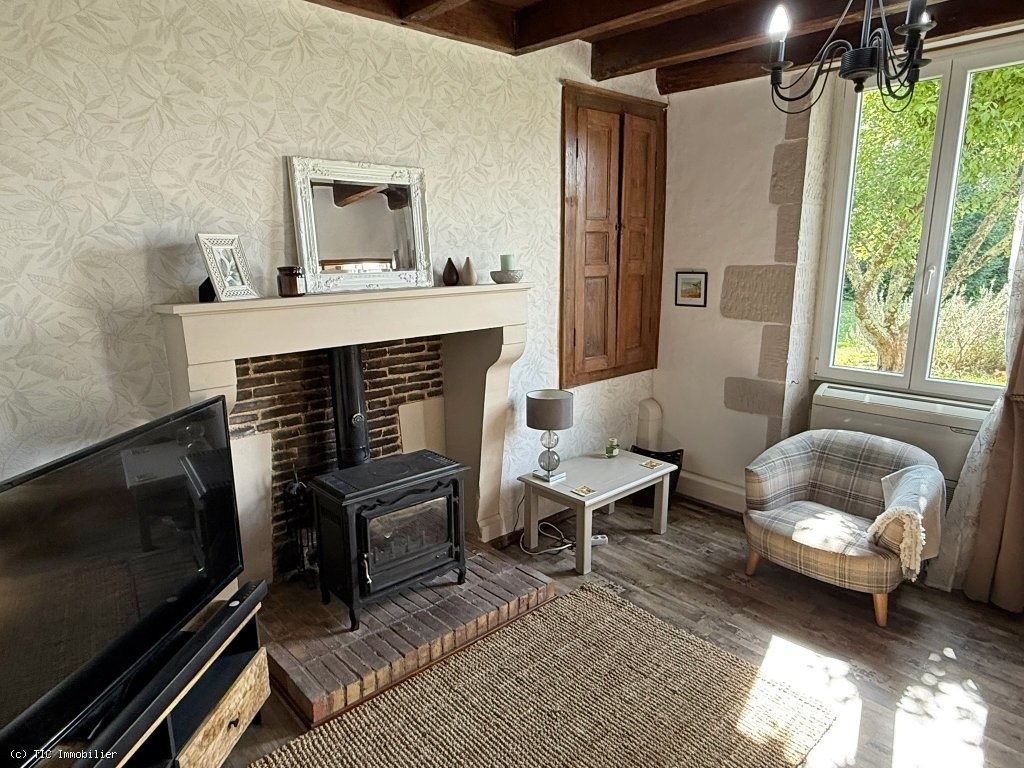 4 bedroom House in Nanteuil-En-Vallee, Nanteuil-En-Vallée, France – r7478