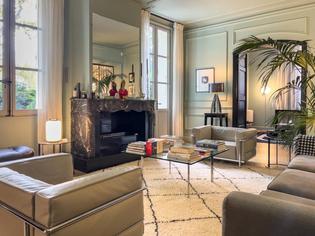 5 bedroom t6 et plus in Aix En Provence, Bouches-du-Rhône, France