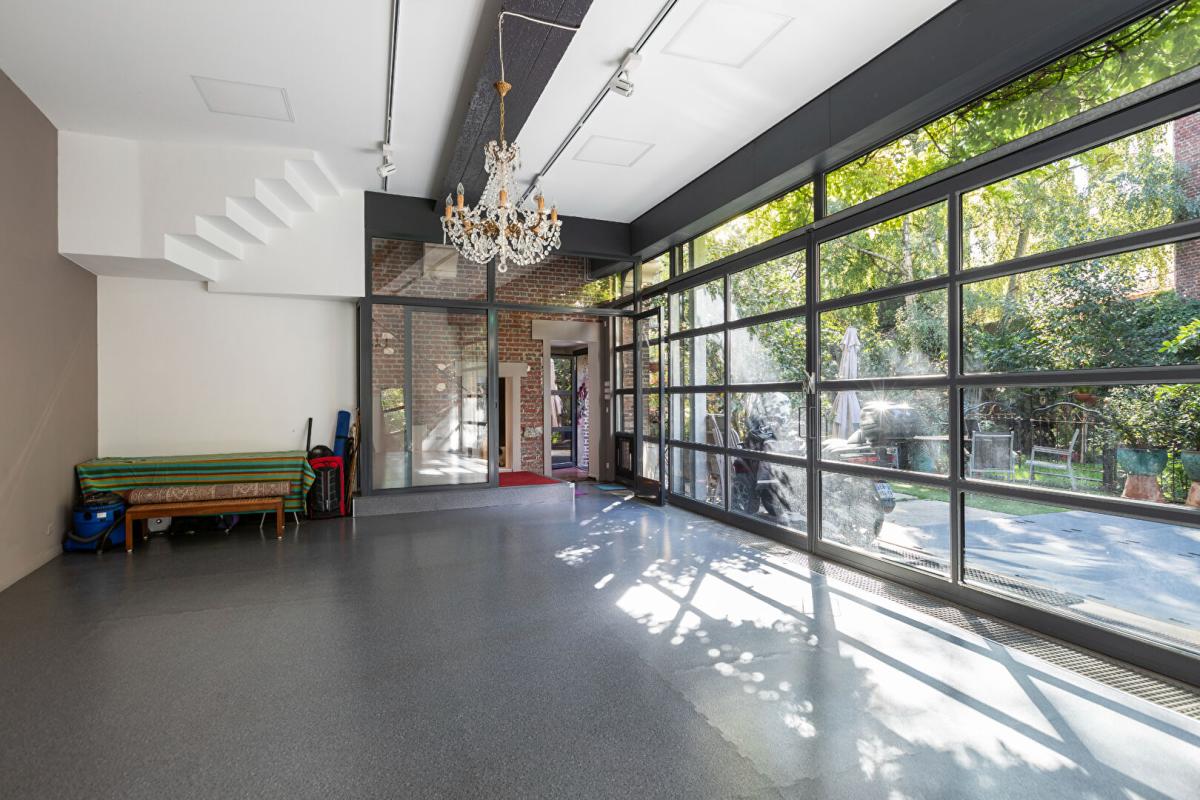 3 bedroom immeuble in Les Lilas, Seine-Saint-Denis, France