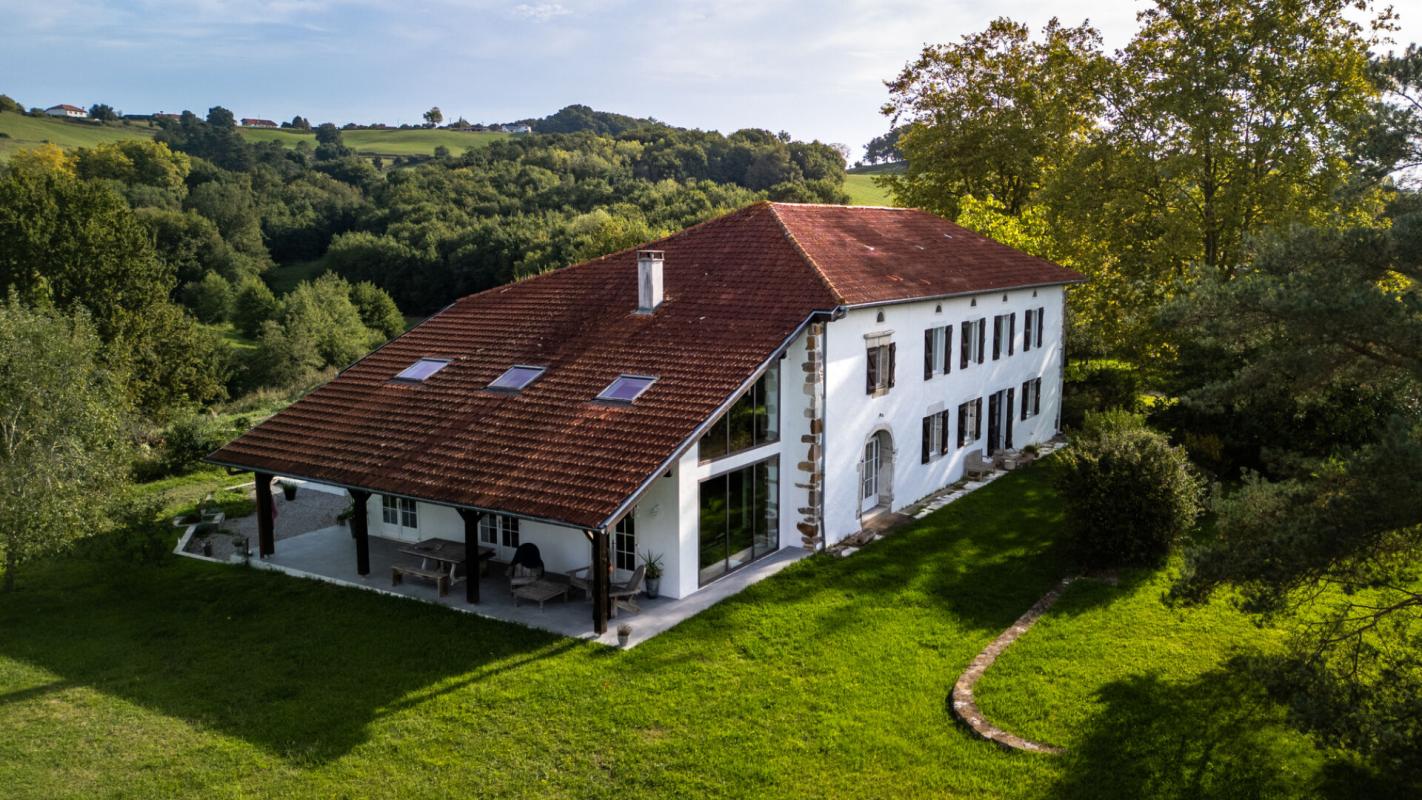 7 bedroom propriete in Bardos, Pyrénées-Atlantiques, France