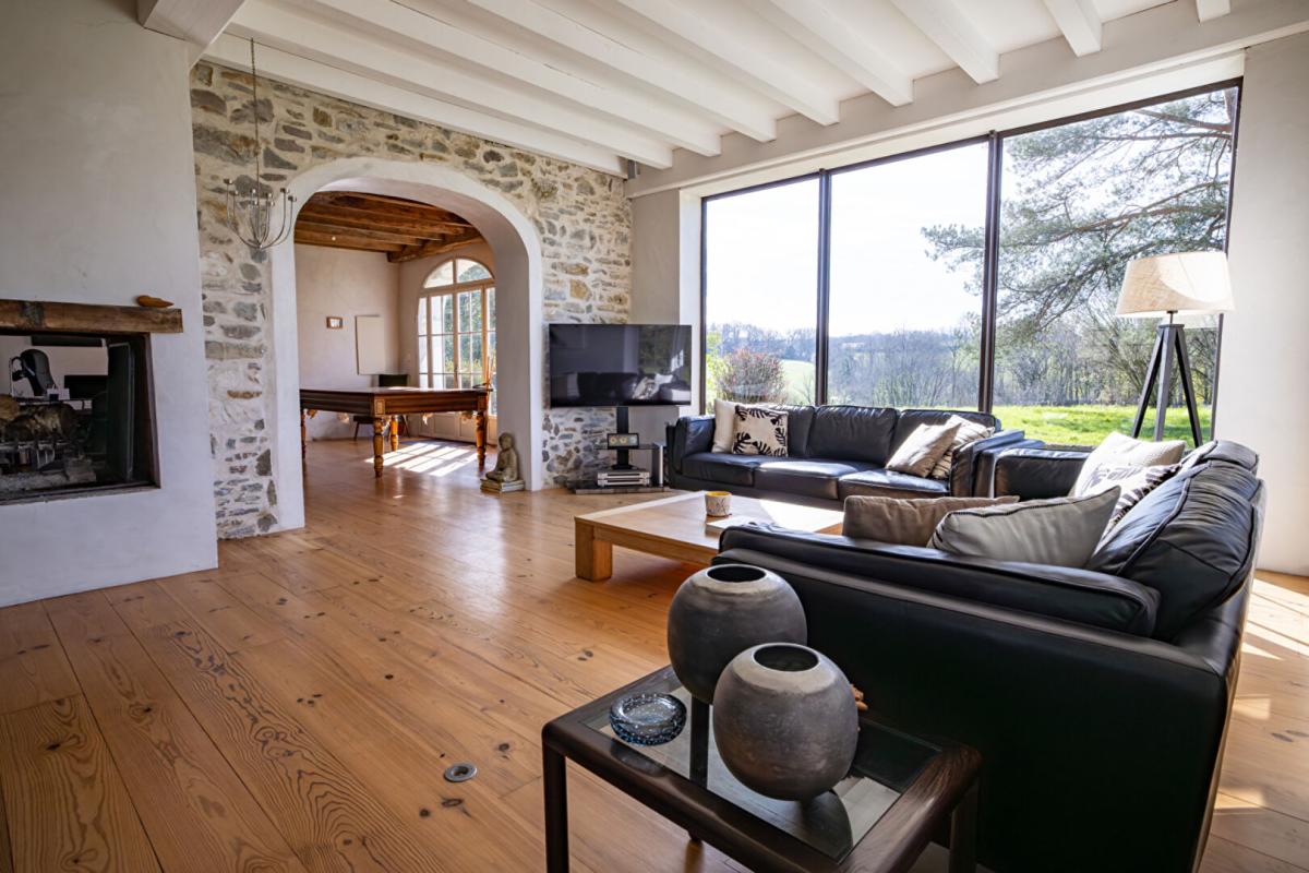 7 bedroom propriete in Bardos, Pyrénées-Atlantiques, France