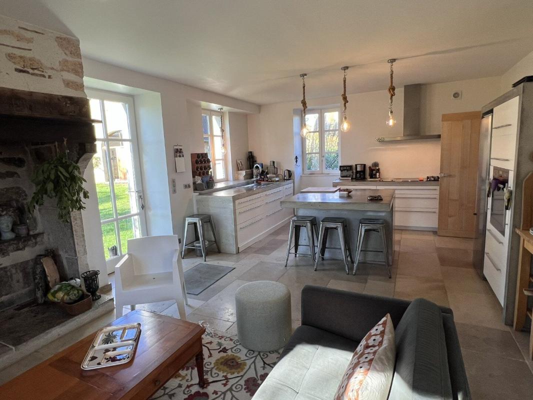 8 bedroom propriete in Figeac, Lot, France