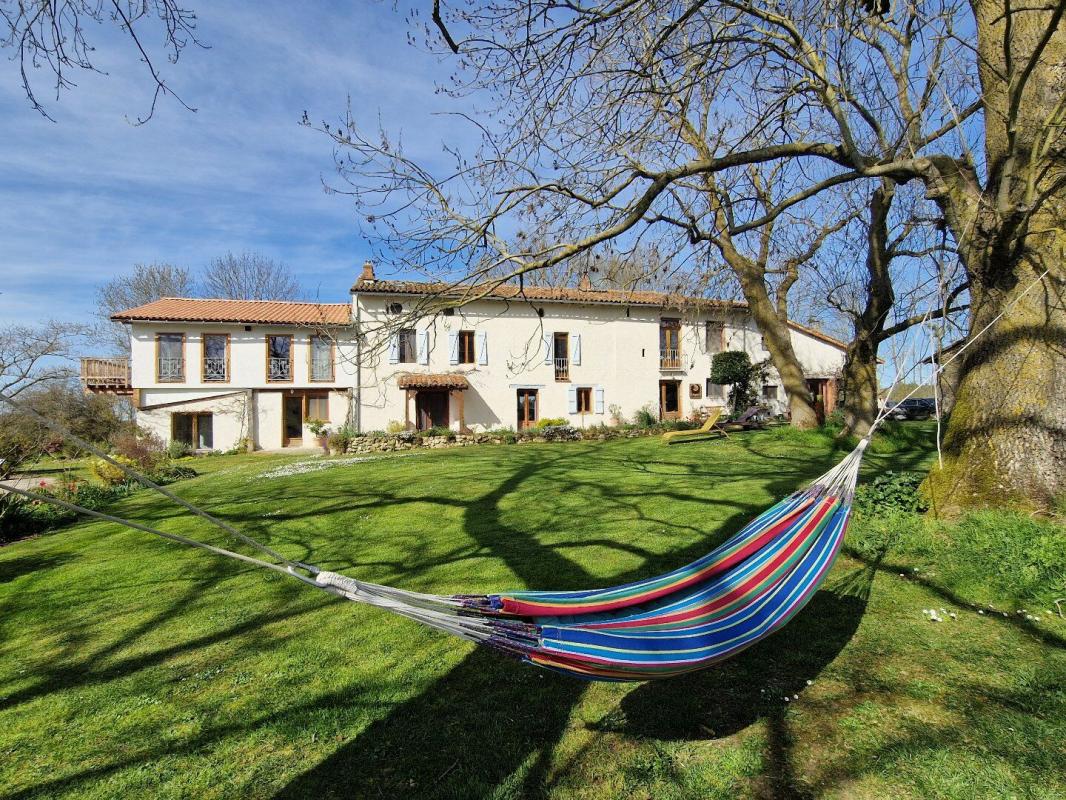 8 bedroom demeure in Bonnac, Ariège, France