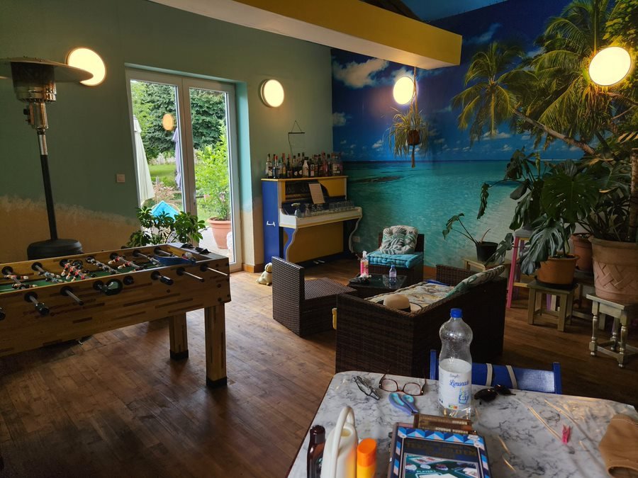 8 bedroom chambres d’hotes in Champagne Mouton, Charente, France