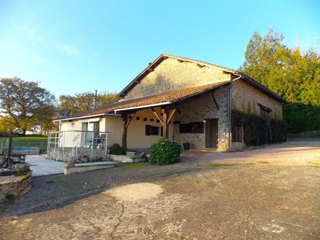 2 bedroom propriete in Les Salles Lavauguyon, Haute-Vienne, France