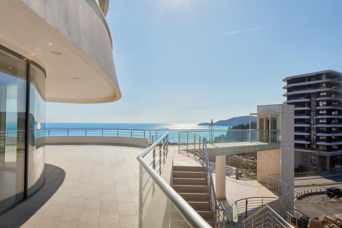Premium comfort just 100 meters from the water’s edge, Becici.