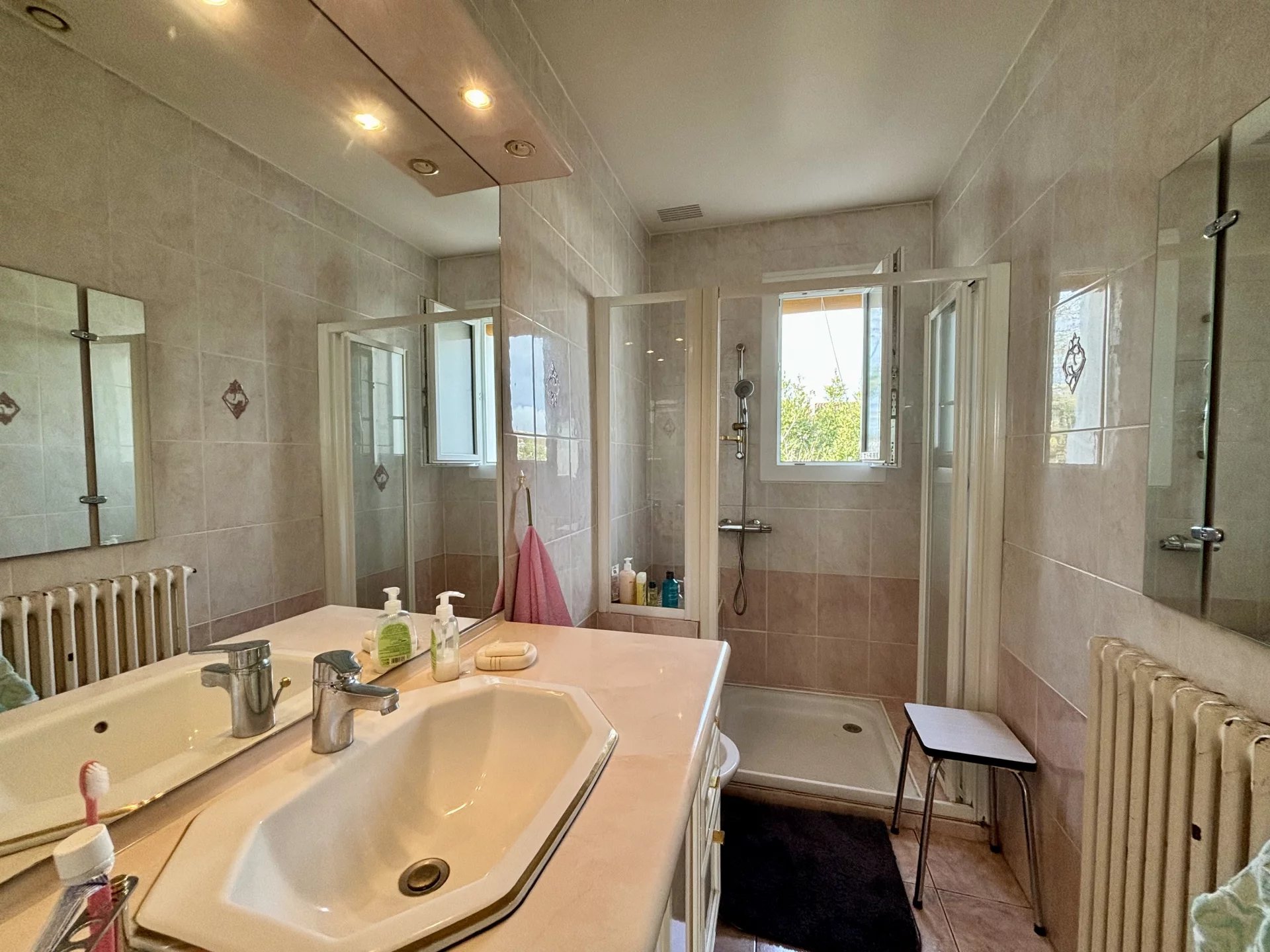 House on large plot, close to amenities, Aquitaine – France – BVI74469